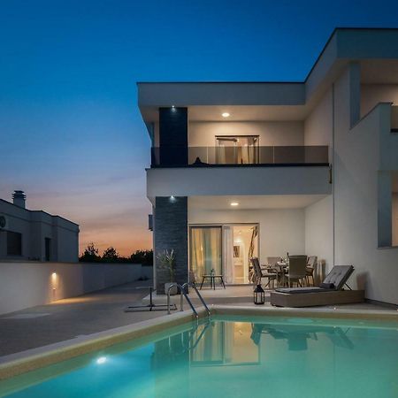שיבניק Holiday Home Ventum מראה חיצוני תמונה